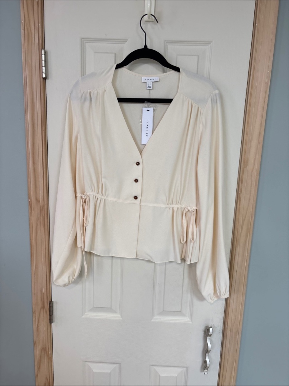 Topshop Tie-side V-Neck Blouse, Size 8, Ivory, NWT